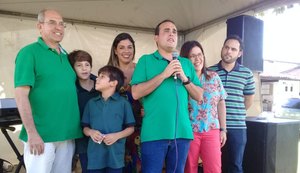 Davi Maia anuncia sua pré-candidatura durante grande feijoada em Maceió