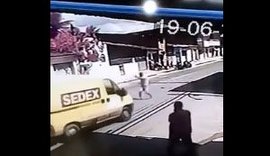 Van dos Correios é assaltada na parte alta de Maceió