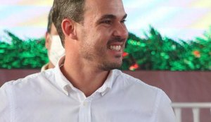 Olavo Neto anuncia Elba Ramalho e Zé Vaqueiro para festa de emancipação de Murici