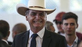 Bolsonaro responde a Lula e diz que 'governo não é de cachaceiros'