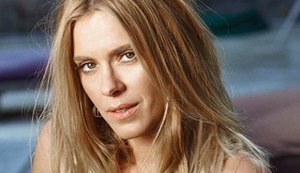 Carolina Dieckmann sobre foto com Loreto: 'Perdoo quem pensou mal de mim'