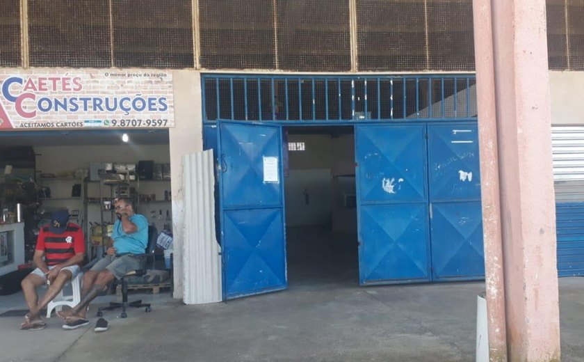 Mercados públicos no bairro do Benedito Bentes recebem reforço na limpeza