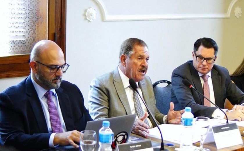 Ministro Humberto Martins preside mesa-redonda sobre Novo Marco Legal de Seguros na FGV do Rio de Janeiro