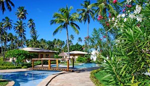 Grandes resorts reabrem em Maragogi