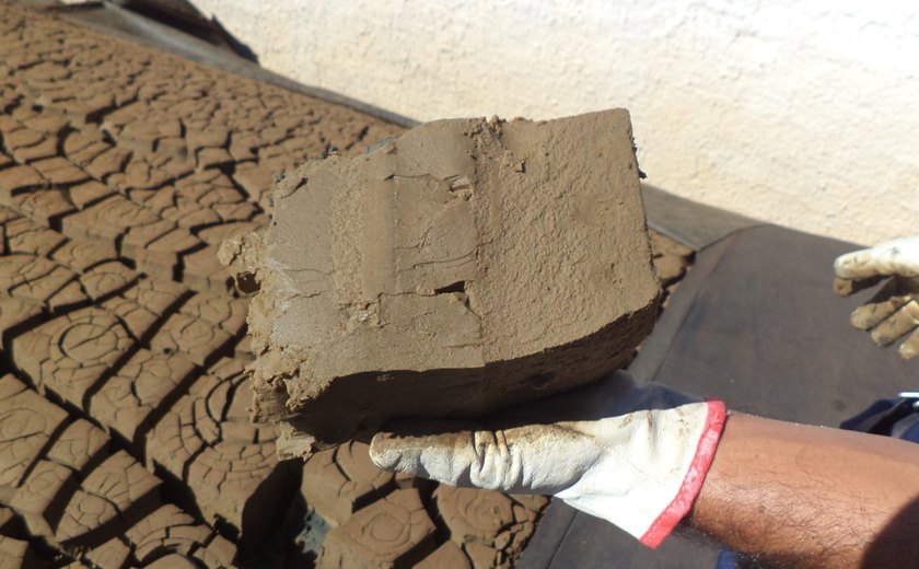 Agreste Saneamento amplia destinação sustentável do lodo de ETA para fabricação de tijolos