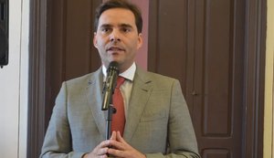 Com pedido de desculpas, Kelmann muda de ideia