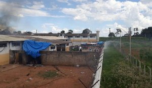 Rebelião deixa 9 detentos mortos e 14 feridos em presídio de Goiás