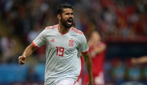 Espanha vence Irã com dificuldade e empata com Portugal na liderança
