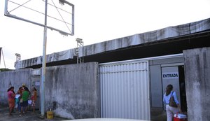 Prédio do Ceaf apresenta rachaduras