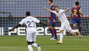 Real Madrid vence clássico com Barcelona em pleno Camp Nou