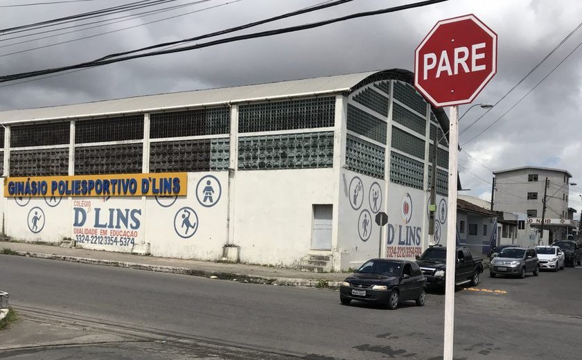 Mais de 200 sinalizações foram instaladas em Maceió durante 2017