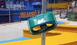 Alurb registra furto de lixeira na Praça do Carminha, no Benedito Bentes