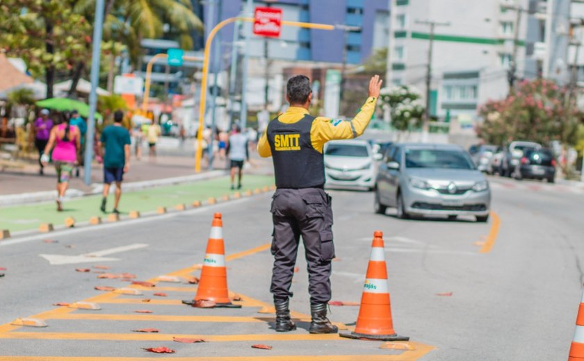 Trânsito na Ponta Verde será alterado para obra emergencial na rede de esgoto