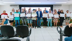 Murici entrega títulos de imóveis do programa “Solo Seguro Favela “ em parceria com CNJ, TJ/AL e Ufal