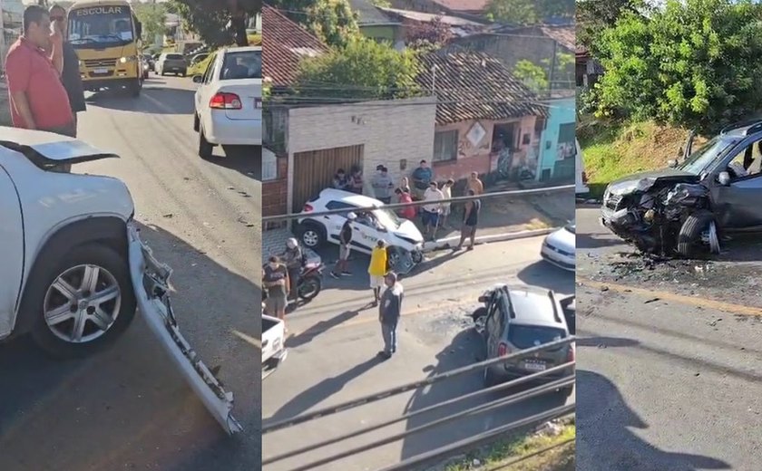 Colisão frontal entre dois carros deixa motorista ferido na Chã de Bebedouro