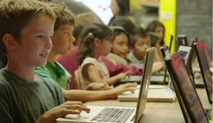 Apple vai ensinar programação para crianças e adolescentes surdos e cegos