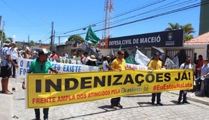 Moradores de bairros em Maceió afetados pela mineração protestam por indenizações