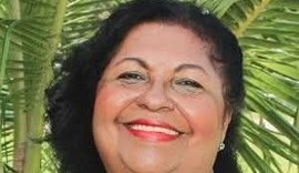 Professora Cida recebe título de Doutora Honoris Causa da Ufal