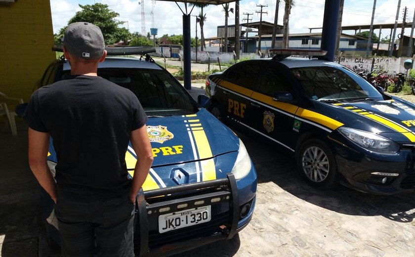 Após denúncias, motorista de caminhão é preso pela PRF com rebite em São Miguel