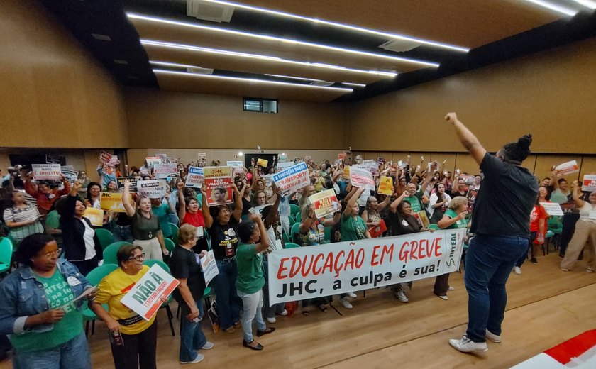 Maceió: assembleia rejeita proposta e mantém greve da rede municipal de Educação