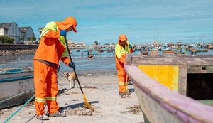 Mais de 4 mil toneladas de resíduos já foram recolhidas das praias de Maceió este ano