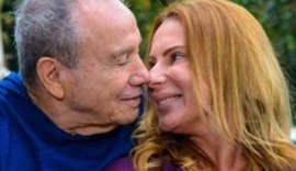 Stênio Garcia presta homenagem à esposa: “Ao seu lado”