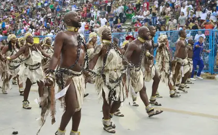 Desfile na Sapucaí terá mais quatro escolas nesta segunda-feira