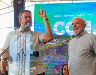 Lula e Lira entregam apartamentos no Parque da Lagoa beneficiando mais de 7 mil pessoas