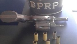 Polícia Militar detém dupla logo após cometer homicídio no bairro do Clima Bom