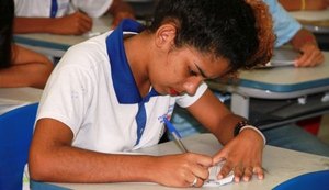 Com profissionais vacinados, Estado prevê retorno a aulas presenciais em 16 de agosto