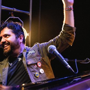 Ap S Hiato De Dez Anos Banda Alagoana Maqiavel Lan A Seu Primeiro