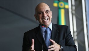 Moraes manda CPI da Covid dar informações sobre ação que quer banir Bolsonaro das redes