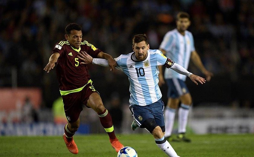 Argentina tropeça contra lanterna e vaga na Copa do Mundo fica ameaçada