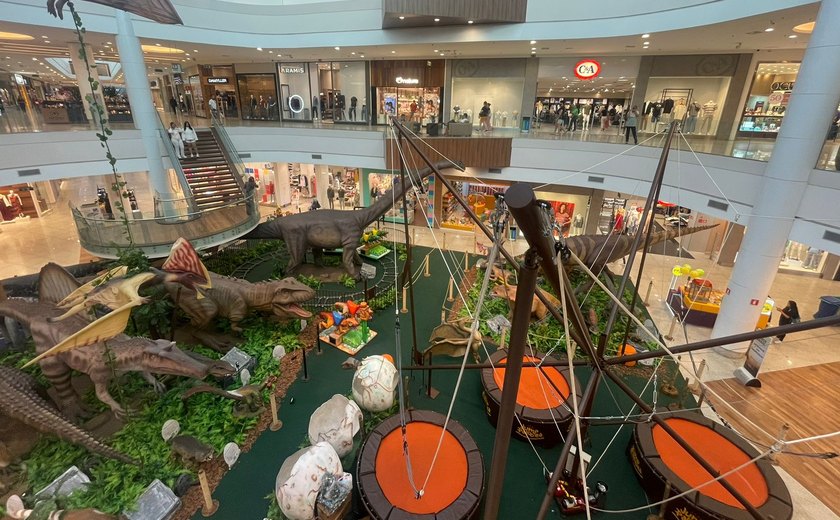 Dinossauros brasileiros de 230 milhões de anos invadem o Parque Shopping Maceió