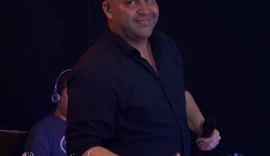 Cantor Jonas Mais realiza live em homenagem ao Dia das Mães