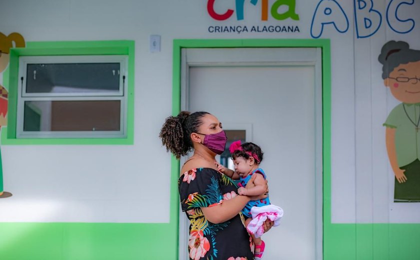 AL investe mais de R$ 920 milhões em creches enquanto governo federal impõe corte de 80% na educação infantil