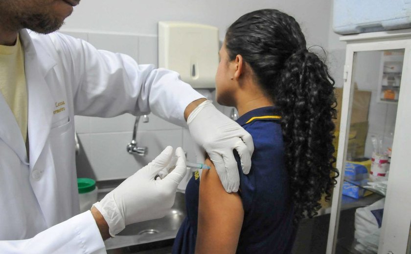 Dia D de vacinação contra a Influenza ocorre neste sábado; confira locais