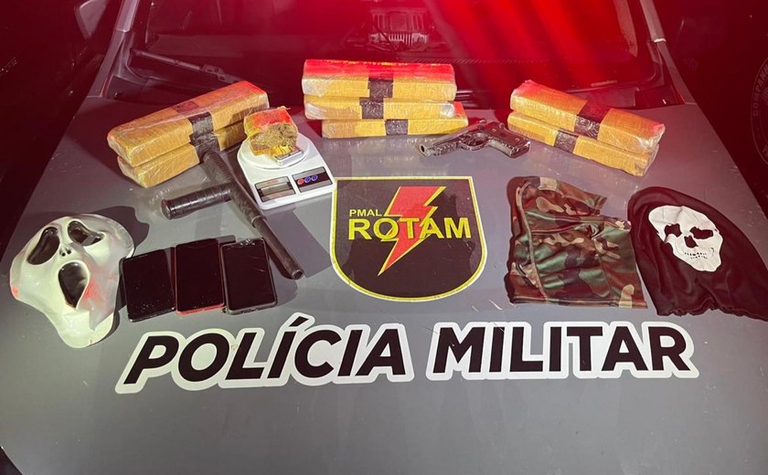 PM/AL prende três durante ações de combate ao tráfico na parte alta de Maceió