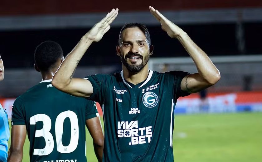 Goiás nega 'acordo de cavalheiros' e deve escalar Anselmo Ramon contra o CRB