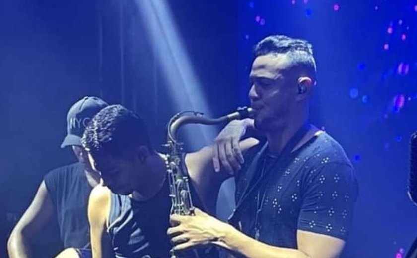 Saxofonista da banda de Devinho Novaes que morreu após ônibus tombar é natural de Sergipe
