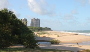 'Espigões' na orla de Maceió em xeque