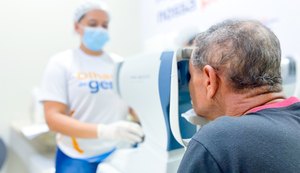 Pacientes de Flexeiras passam por cirurgia de catarata no Hospital da Cidade, em Maceió