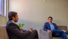 Rui Palmeira discute situação do Pinheiro com novo presidente da OAB/AL