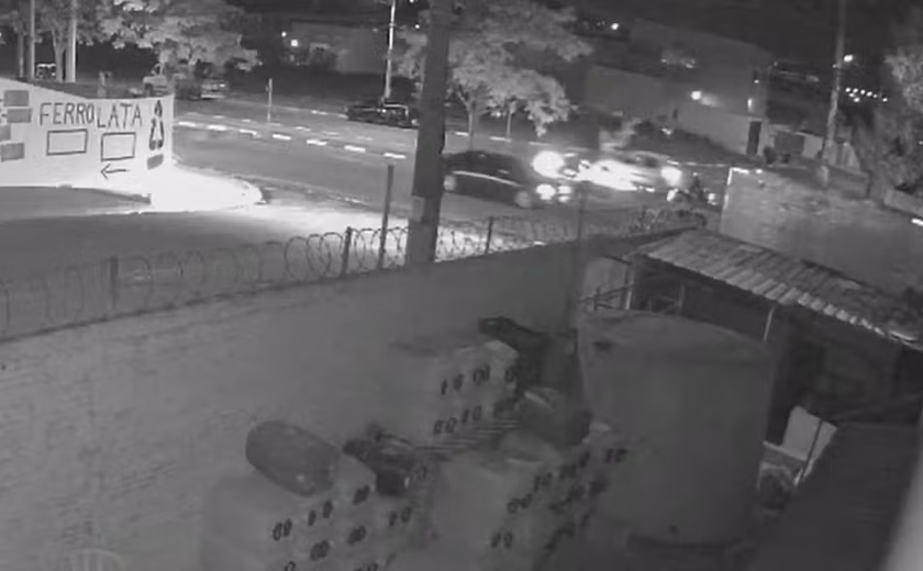 Homem embriagado atropela mãe e filha de 9 anos em Cosmópolis
