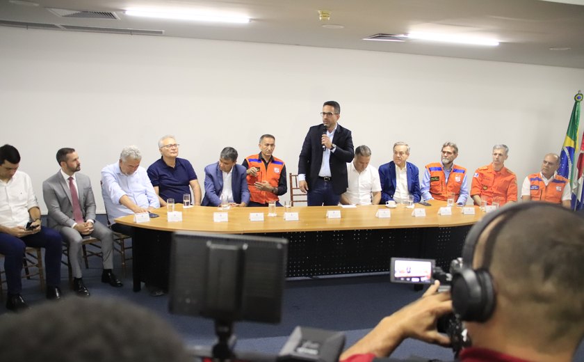 Ministros anunciam ajuda emergencial para atingidos pelas chuvas em Alagoas