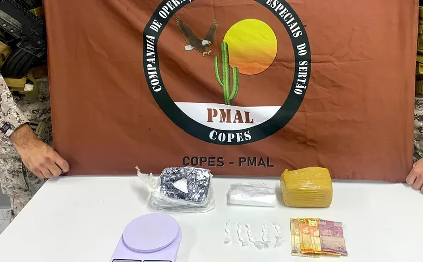 Polícia apreende drogas e recupera moto roubada durante ações no Sertão de Alagoas