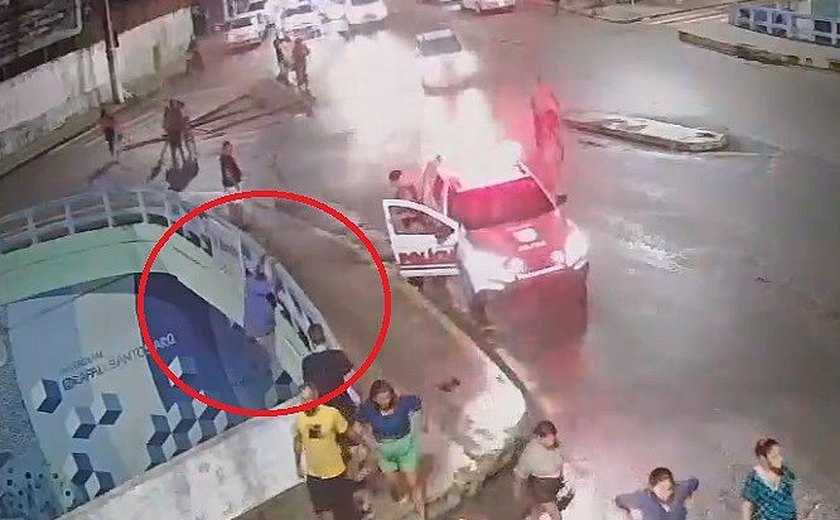 Homem morre depois de se jogar do viaduto do Jacintinho para fugir de abordagem policial