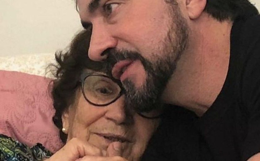 Com piora da Covid-19, mãe de Padre Fábio de Melo tem 'mal-estar súbito'