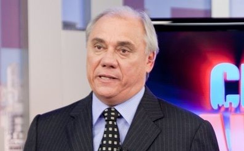 Em retiro espiritual, Marcelo Rezende fala sobre câncer: 'Renúncia total'