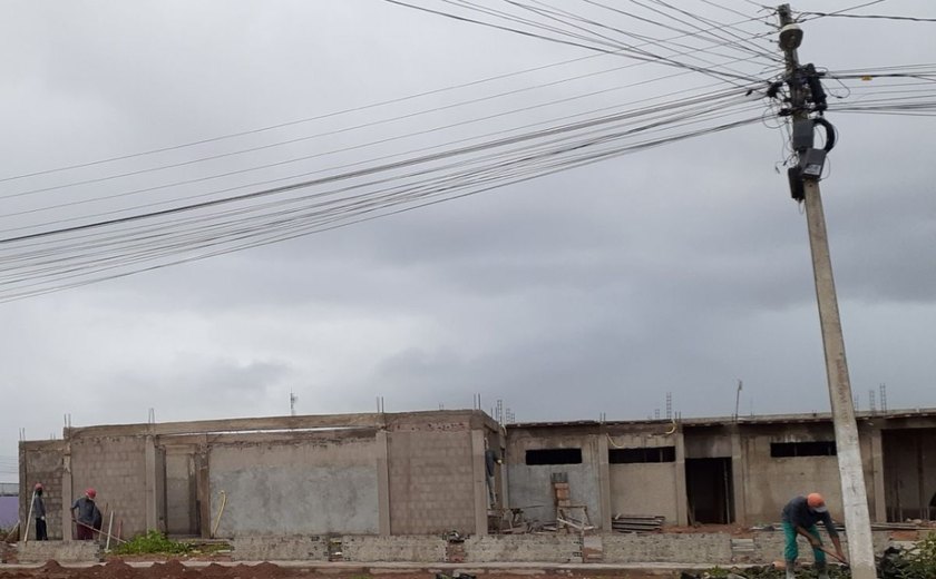 Atraso de obra da UPA em Arapiraca prejudica ações contra Covid-19